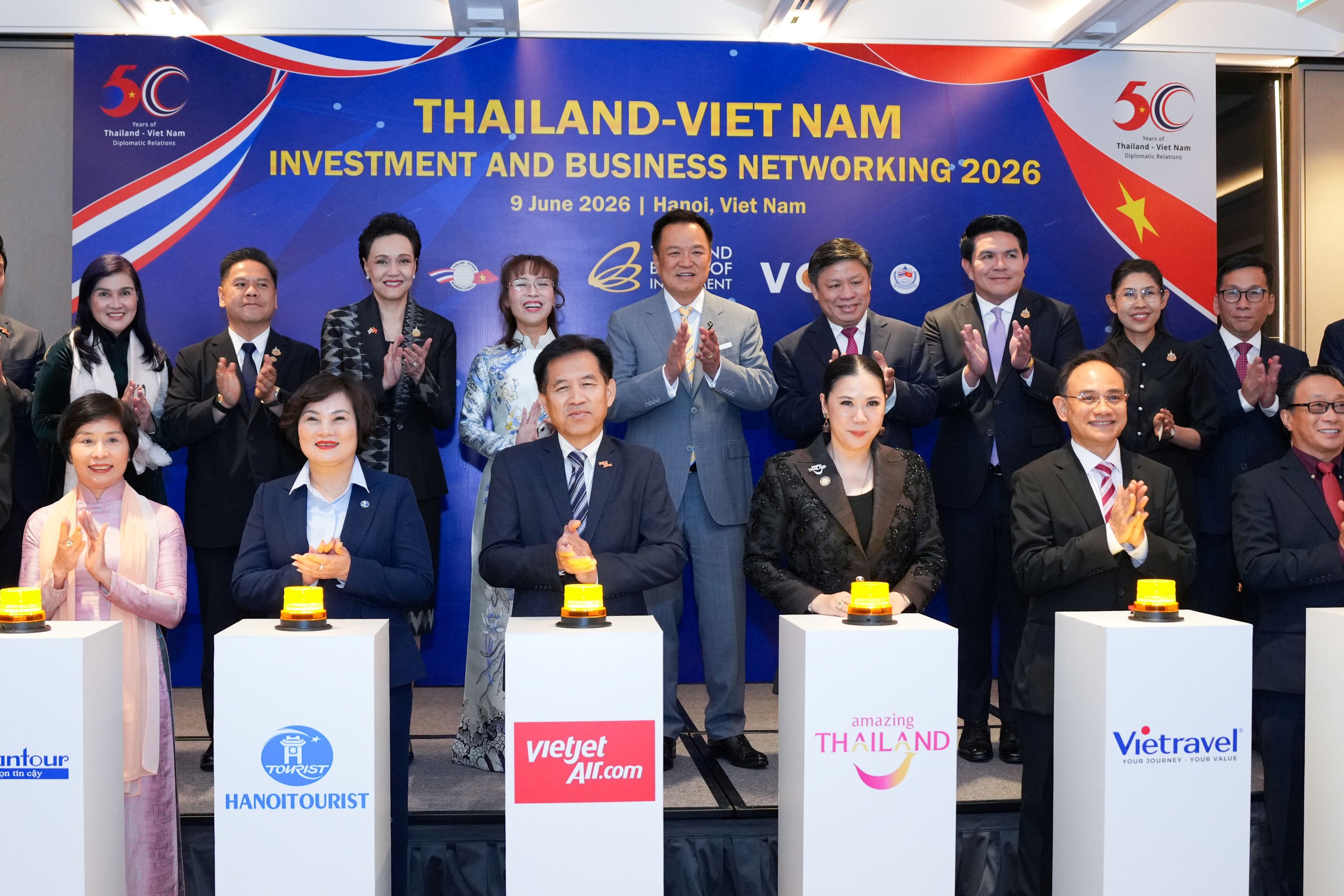 Vietjet và Tổng cục Du lịch Thái Lan phối hợp quảng bá hai điểm đến