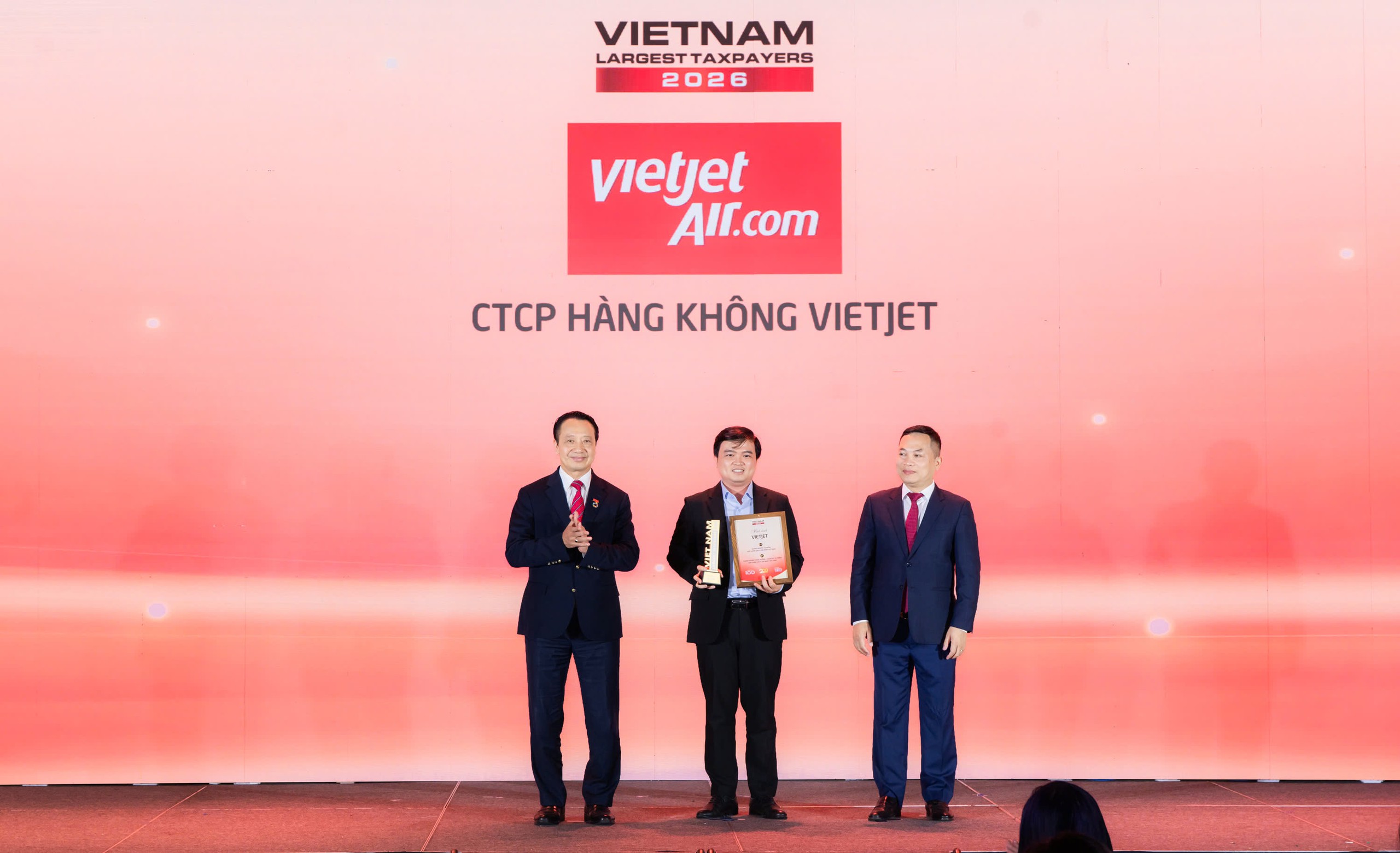 Vietjet dẫn đầu nộp ngân sách trong nhóm hàng không, logistics tư nhân