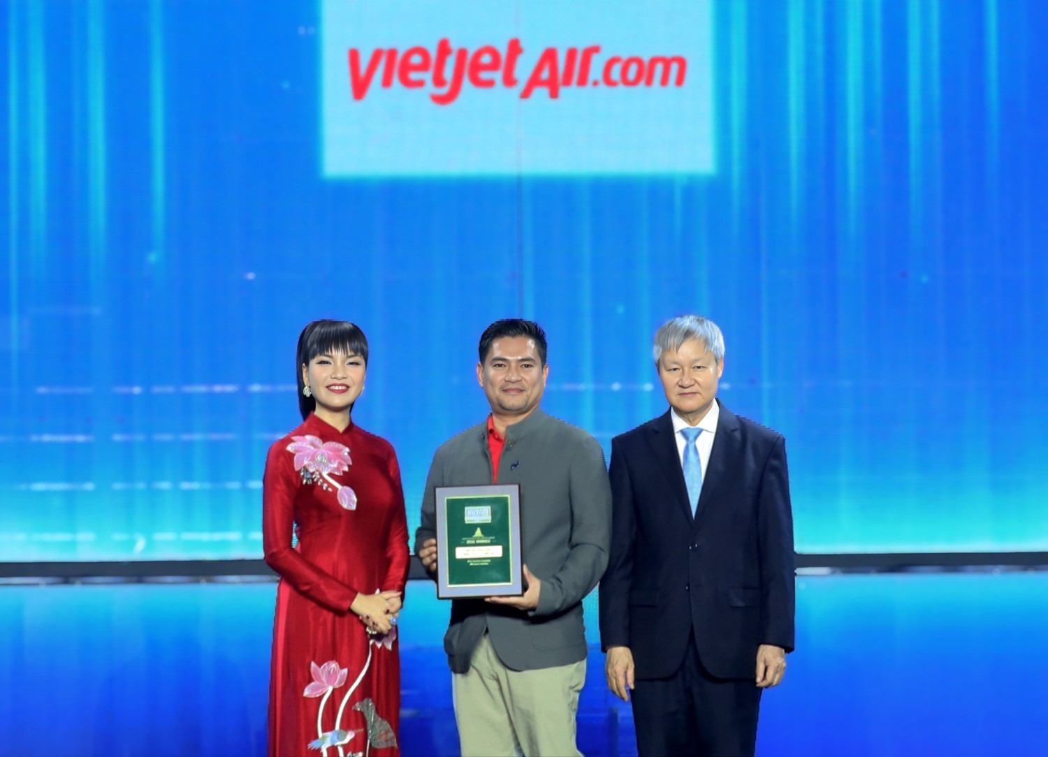 Vietjet, FPT trong top 'Nơi làm việc tốt nhất Việt Nam 2025'