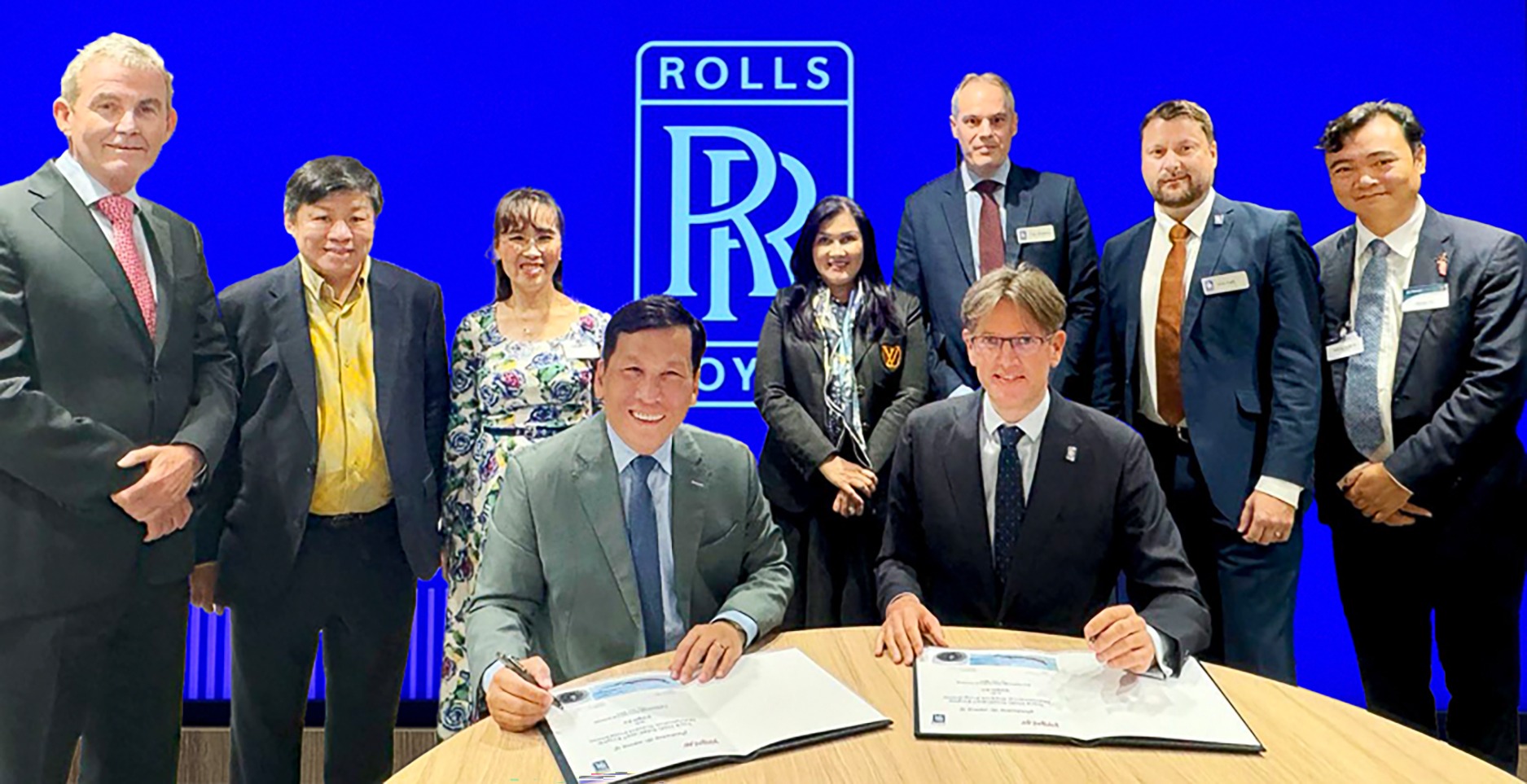 Vietjet và Rolls-Royce ký hợp đồng cung cấp động cơ và dịch vụ kỹ thuật Trent 7000